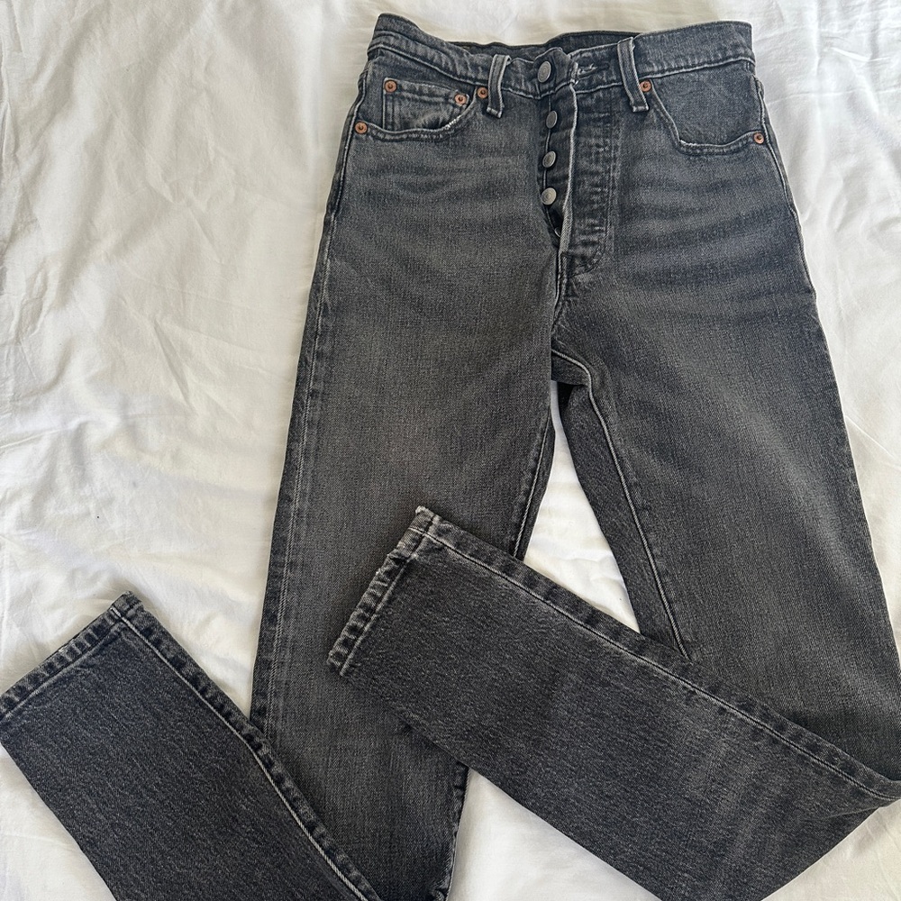Levi’s 501 Skinny Buttonfly Sz 25 in Washed Black